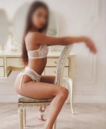 Маргаритка, 23 года, 3 размер груди